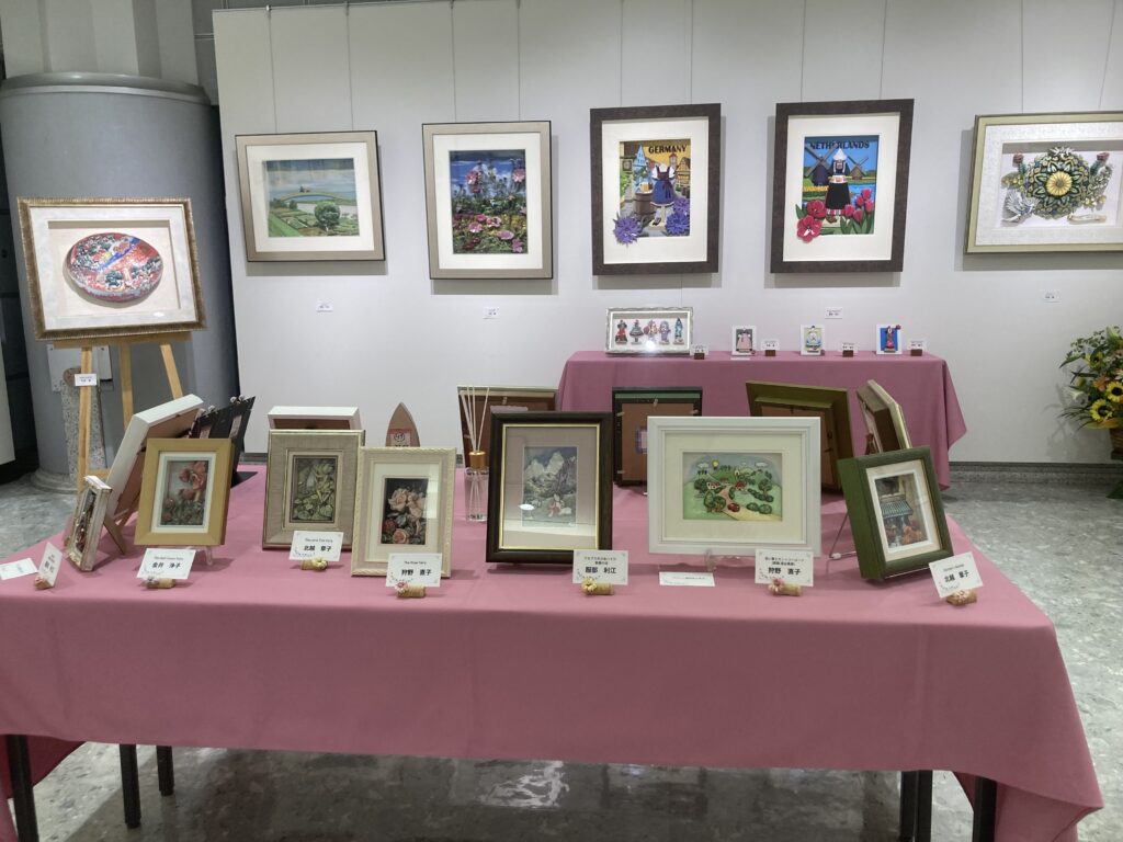 「第2回　シャドーボックス・ラ・マーニ　香シャドーボックス教室展」
